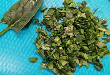 Фото шага рецепта Салат Черноморский 173333 шаг 2