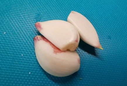 Фото шага рецепта Салат Черноморский 173333 шаг 8