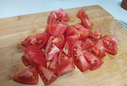 Фото шага рецепта Салат из авокадо и помидоров 190897 шаг 3  