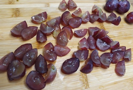 Фото шага рецепта Салат из авокадо и винограда 188873 шаг 5  