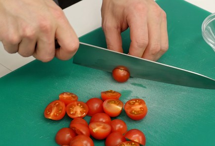 Фото шага рецепта Салат из авокадо с руколой и кунжутом 126295 шаг 3  