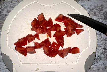 Фото шага рецепта Салат из цветной капусты с овощами и авокадо 175253 шаг 5  