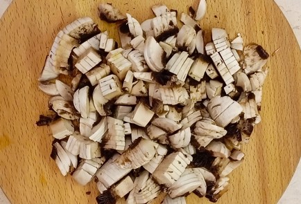 Фото шага рецепта Салат из цветной капусты с шампиньонами и фасолью 187001 шаг 3  