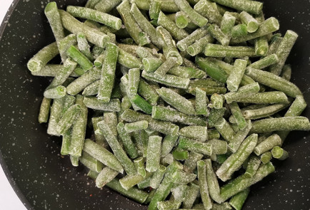 Фото шага рецепта Салат из фасоли пофранцузски 151774 шаг 3