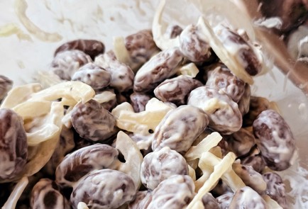 Фото шага рецепта Салат из фасоли с луком 188818 шаг 10  