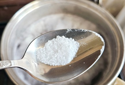 Фото шага рецепта Салат из фасоли с луком 188818 шаг 2  