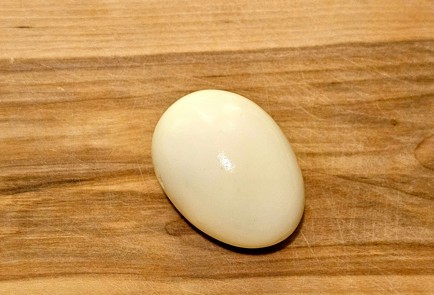 Фото шага рецепта Салат из фасоли с яйцом 188819 шаг 2  