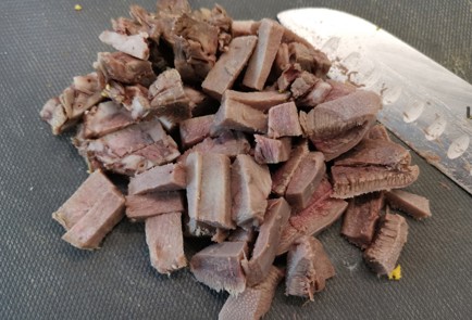 Фото шага рецепта Салат из говяжьего языка 176182 шаг 10  