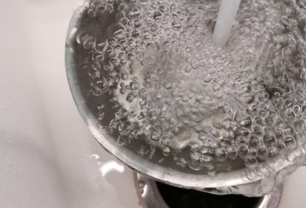 Фото шага рецепта Салат из говяжьего языка 176182 шаг 8  