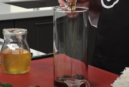 Фото шага рецепта Салат из капусты с аджикой орехами и молодым сыром 151580 шаг 3  