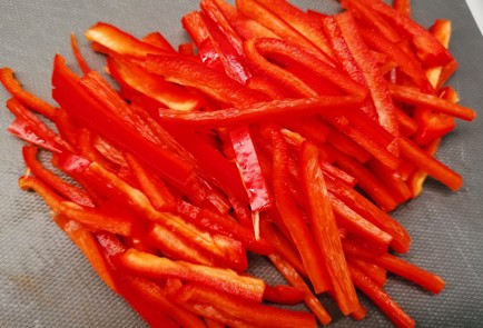 Фото шага рецепта Салат из кольраби 175618 шаг 6  