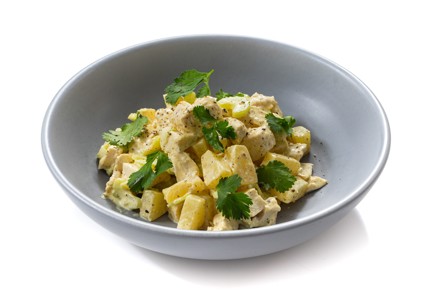 Фото шага рецепта Салат из курицы с ананасом 175238 шаг 10  