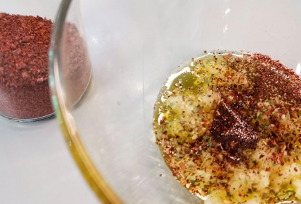 Фото шага рецепта Салат из квашеной капусты с пряными специями и базиликом 152678 шаг 3  