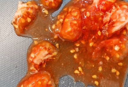 Фото шага рецепта Салат из квашеной капусты с пряными специями и базиликом 152678 шаг 6  