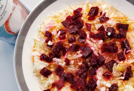 Фото шага рецепта Салат из квашеной капусты со свеклой и чесноком 153029 шаг 9  