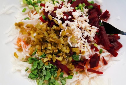 Фото шага рецепта Салат из квашеной капусты со свеклой и халапеньо 175605 шаг 10  