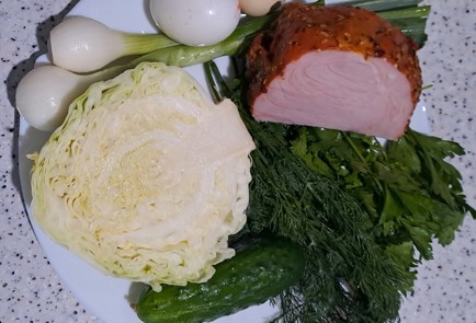 Фото шага рецепта Салат из молодой капусты с ветчиной 186481 шаг 1  