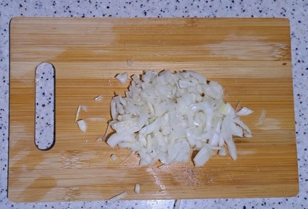 Фото шага рецепта Салат из молодой капусты с ветчиной 186481 шаг 6  