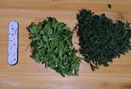 Фото шага рецепта Салат из молодой капусты с ветчиной 186481 шаг 7  