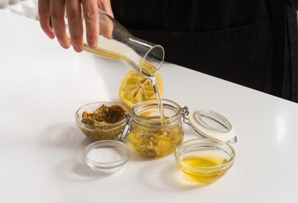 Фото шага рецепта Салат из молодой картошки с селедкой и медовогорчичным соусом 152406 шаг 7  