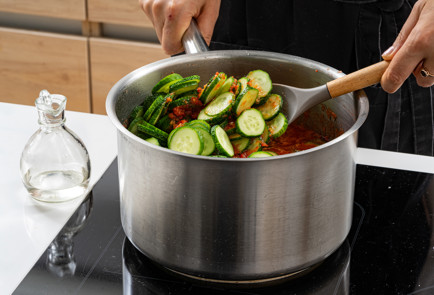 Фото шага рецепта Салат из огурцов на зиму 189952 шаг 8  