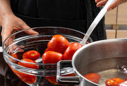 Фото шага рецепта Салат из огурцов на зиму 190051 шаг 3  