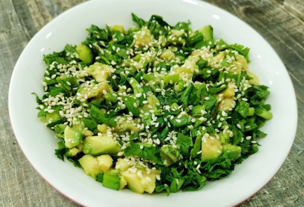 Фото шага рецепта Салат из огурцов с луком 189107 шаг 10  