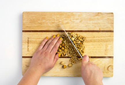 Фото шага рецепта Салат из печеной цветной капусты и фундука 57703 шаг 3  