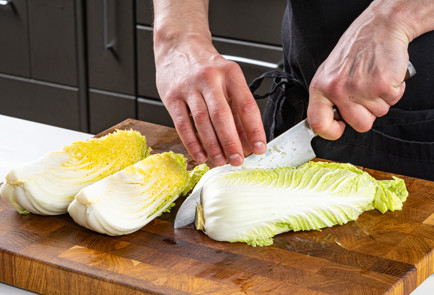 Фото шага рецепта Салат из пекинской капусты 191771 шаг 2  