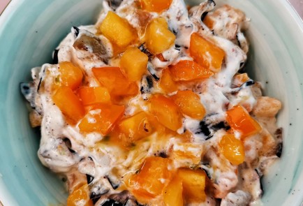 Фото шага рецепта Салат из помидоров и баклажанов со сметаной 152639 шаг 11  