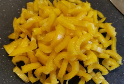 Фото шага рецепта Салат из помидоров и перца 189468 шаг 2