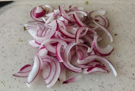 Фото шага рецепта Салат из помидоров к мясу 190233 шаг 4  