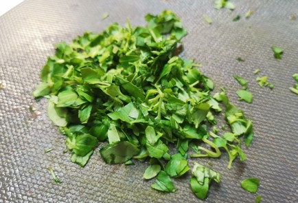 Фото шага рецепта Салат из помидоров 188876 шаг 3  