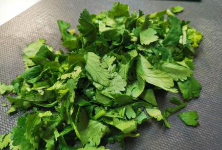 Фото шага рецепта Салат из помидоров 188876 шаг 6  