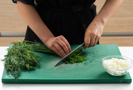 Фото шага рецепта Салат из порея по рецепту Джейми Оливера 151800 шаг 5  