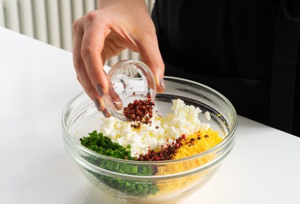 Фото шага рецепта Салат из порея по рецепту Джейми Оливера 151800 шаг 6  