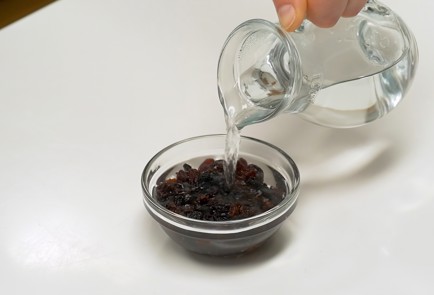 Фото шага рецепта Салат из сельдерея 35747 шаг 1  