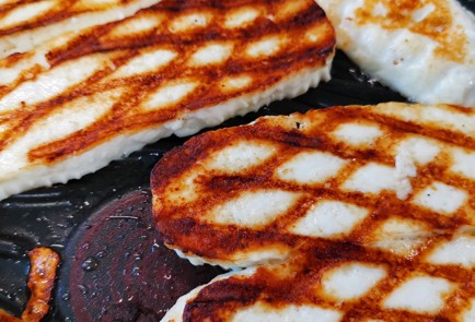 Фото шага рецепта Салат из шпината с кавказским сыром и вялеными помидорами 151373 шаг 5  