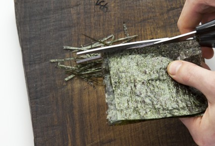 Фото шага рецепта Салат из шпината щавеля фризе иводорослей 36691 шаг 2  