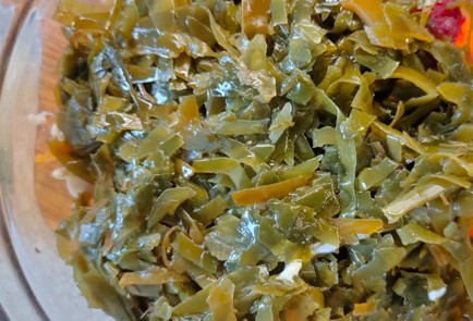 Фото шага рецепта Салат из свеклы моркови и морской капусты 191355 шаг 6  