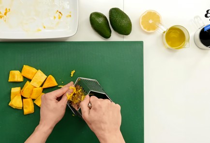 Фото шага рецепта Салат из свеклы запеченной тыквы и авокадо 92267 шаг 4  