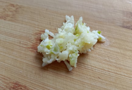 Фото шага рецепта Салат из свеклы 191611 шаг 6  