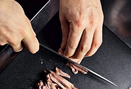 Фото шага рецепта Салат из телячьего языка 15681 шаг 1  