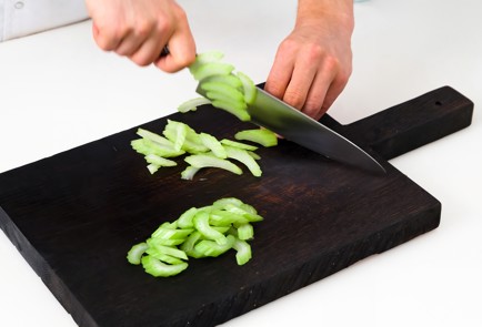 Фото шага рецепта Салат из трех видов помидоров 80056 шаг 3  