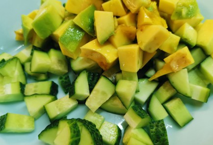 Фото шага рецепта Салат из тунца 186791 шаг 5  