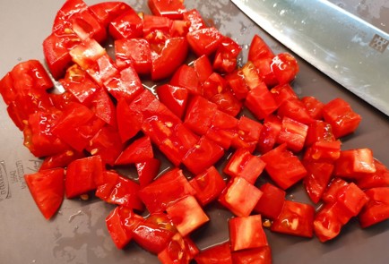 Фото шага рецепта Салат из тунца 187108 шаг 3