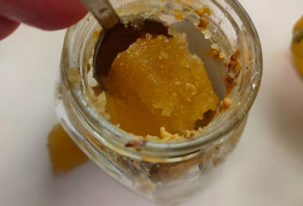 Фото шага рецепта Салат из вареной свеклы моркови и яблока с пикантным соусом 188915 шаг 12  