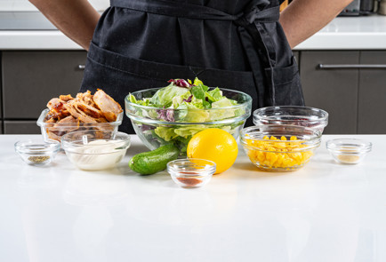 Фото шага рецепта Салат из запеченой курицы 191074 шаг 1  