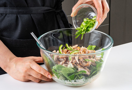 Фото шага рецепта Салат из запеченой курицы 191074 шаг 6  