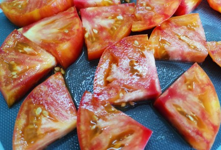 Фото шага рецепта Салат капрезе 190499 шаг 3  